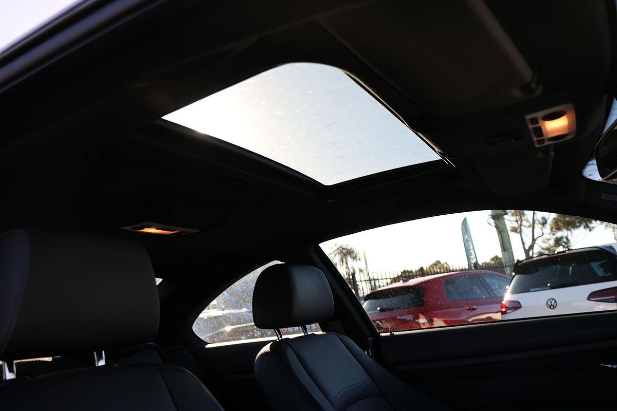 2009 BMW 3 Series 323i E92