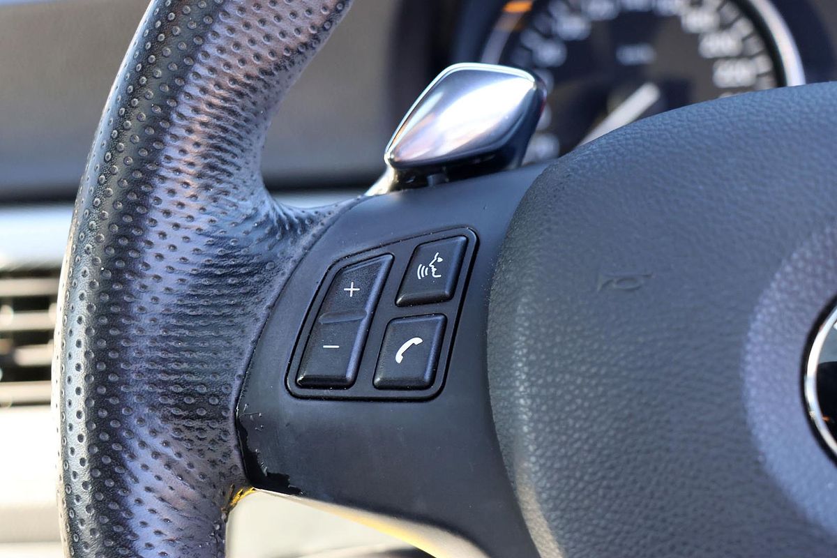 2009 BMW 3 Series 323i E92