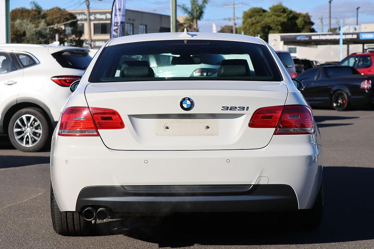 2009 BMW 3 Series 323i E92