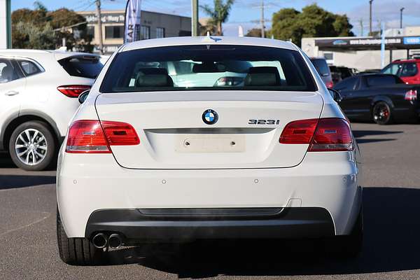 2009 BMW 3 Series 323i E92