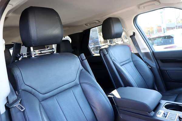 2017 Land Rover Discovery SD4 SE Series 5