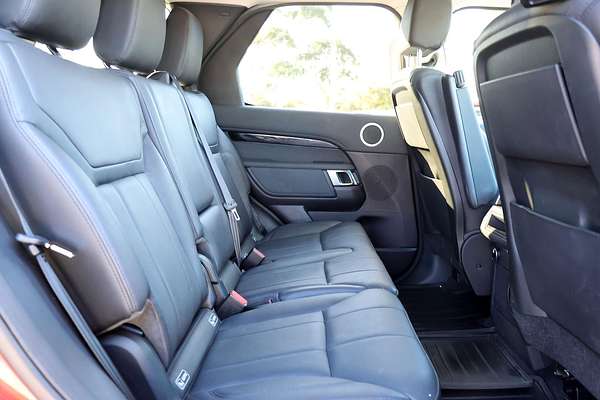 2017 Land Rover Discovery SD4 SE Series 5