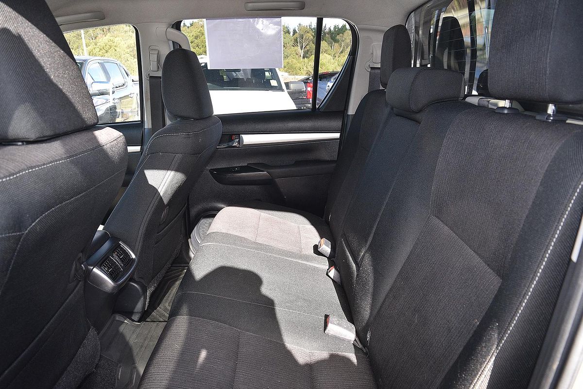 2017 Toyota Hilux SR5 GUN126R 4X4
