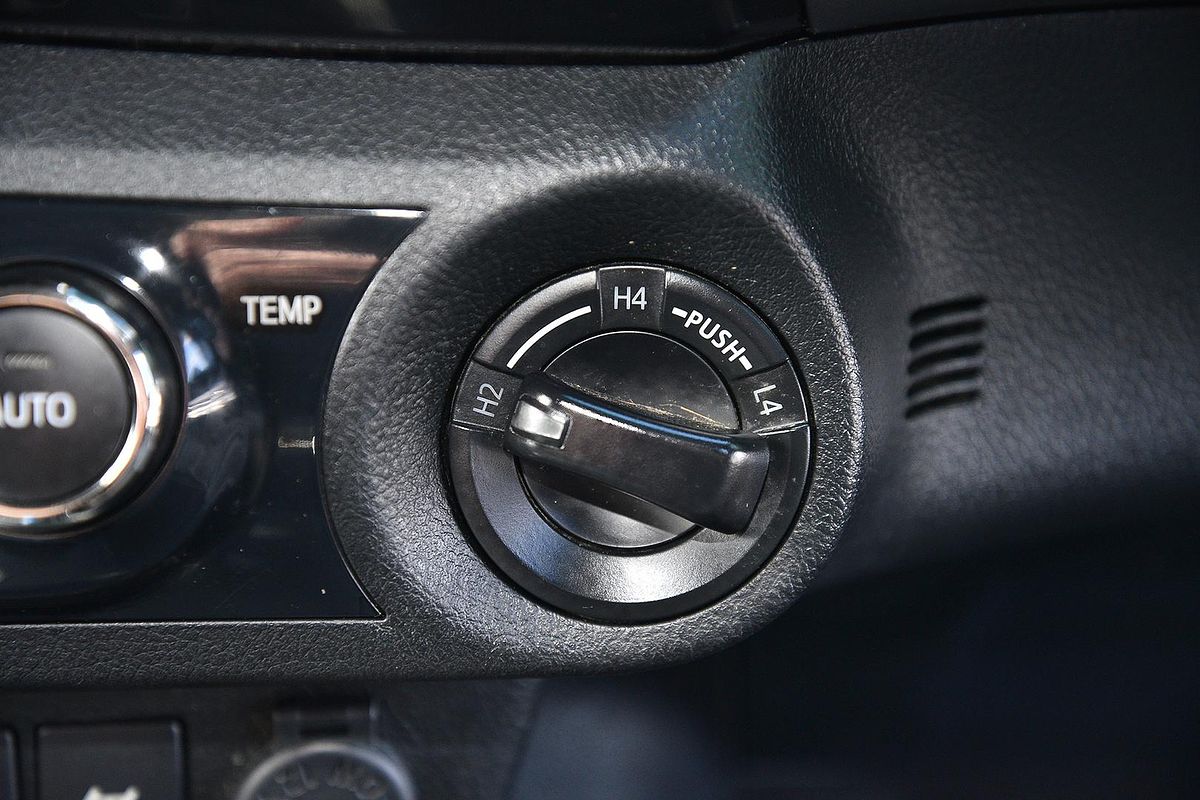 2017 Toyota Hilux SR5 GUN126R 4X4