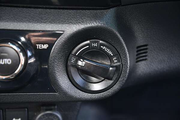 2017 Toyota Hilux SR5 GUN126R 4X4