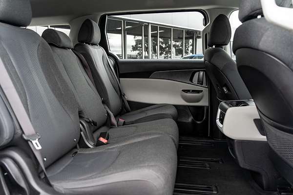 2023 Kia Carnival S KA4
