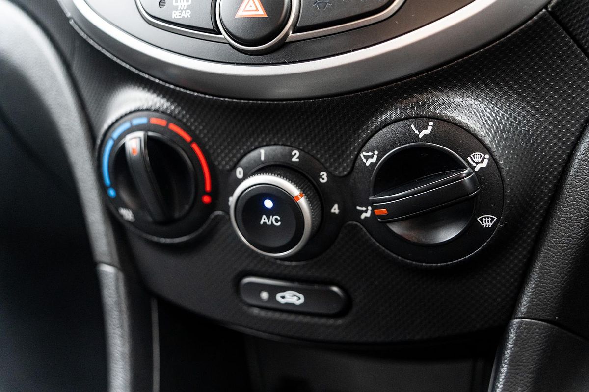 2018 Hyundai Accent Sport RB6