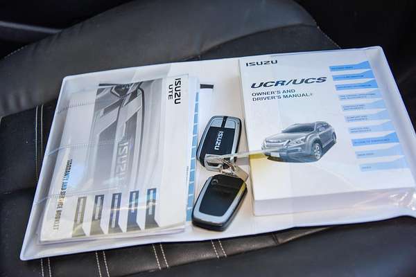 2020 Isuzu MU-X LS-T