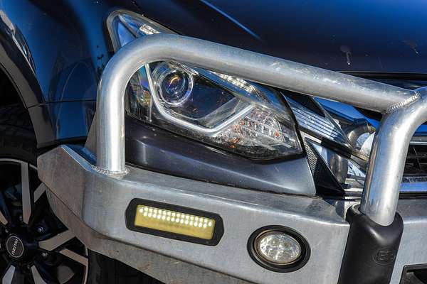 2020 Isuzu MU-X LS-T