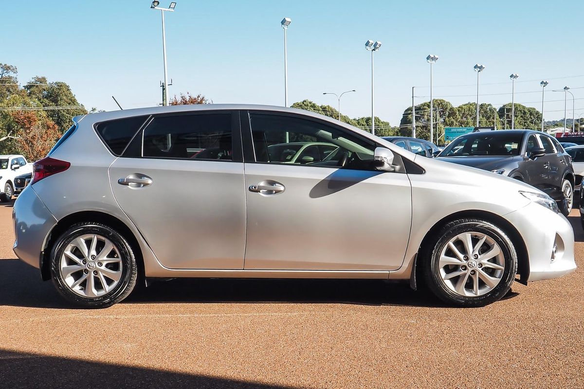 2013 Toyota Corolla Ascent Sport ZRE182R