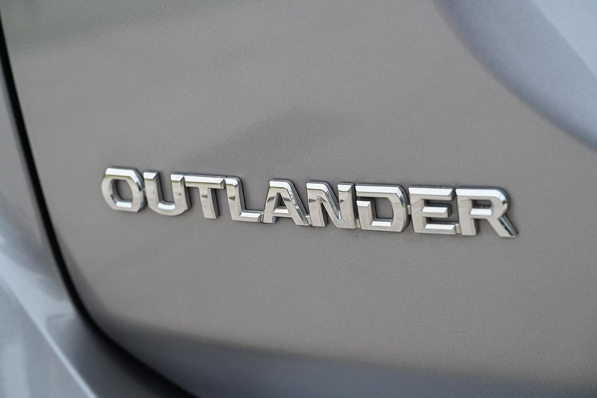 2019 Mitsubishi Outlander LS ZL