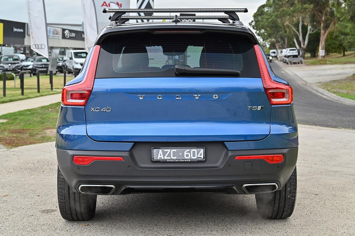 2019 Volvo XC40 T5 R-Design