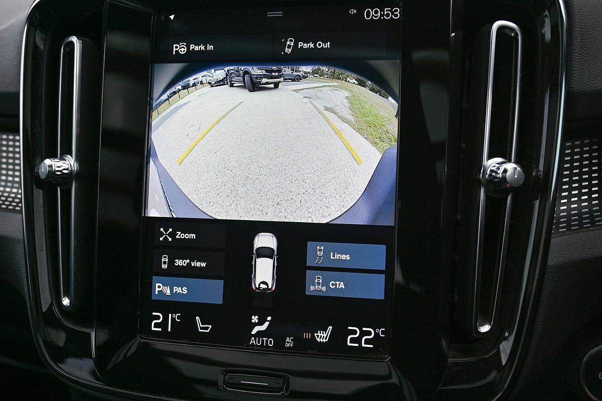 2019 Volvo XC40 T5 R-Design
