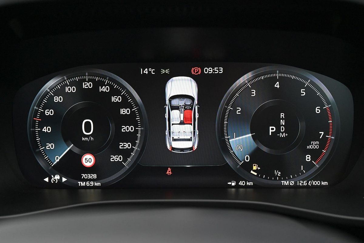 2019 Volvo XC40 T5 R-Design