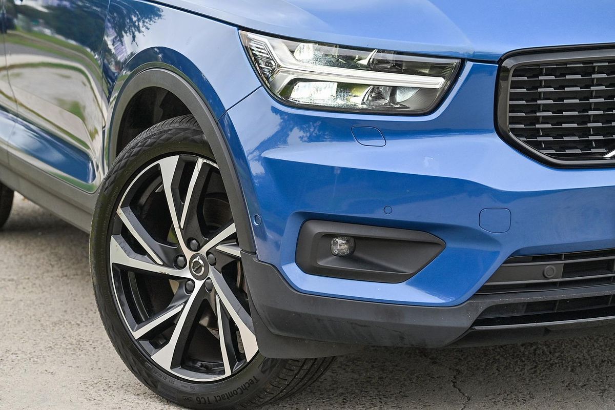 2019 Volvo XC40 T5 R-Design