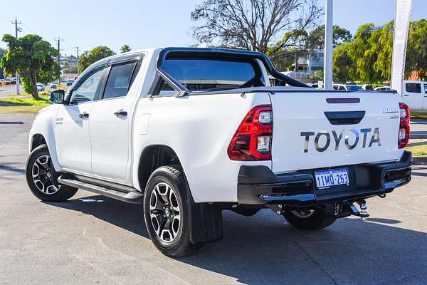 2024 Toyota Hilux SR5 48V GUN126R 4X4