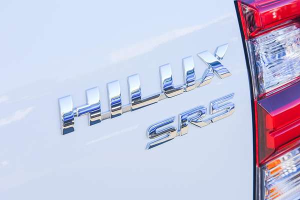 2024 Toyota Hilux SR5 48V GUN126R 4X4