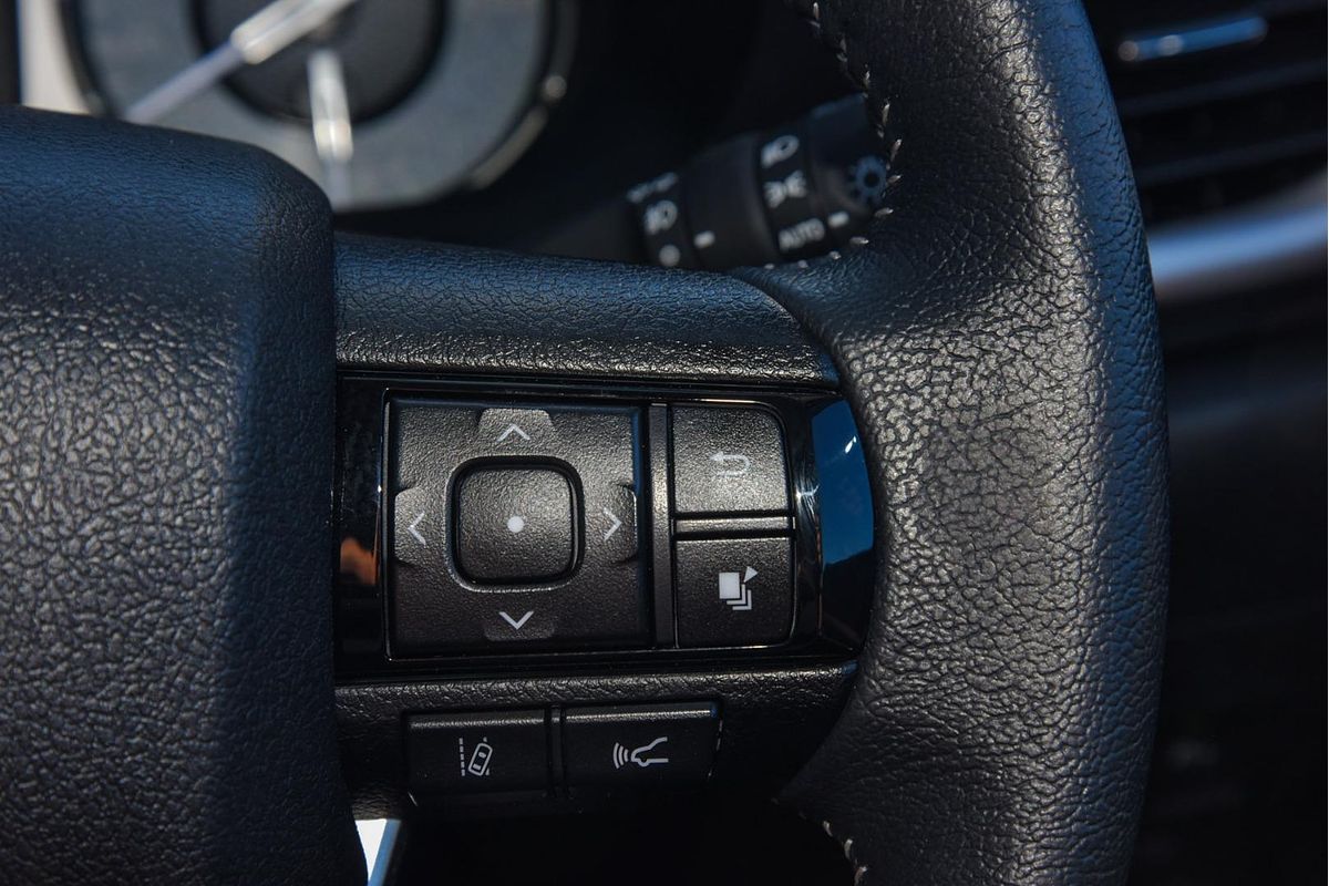 2024 Toyota Hilux SR5 48V GUN126R 4X4