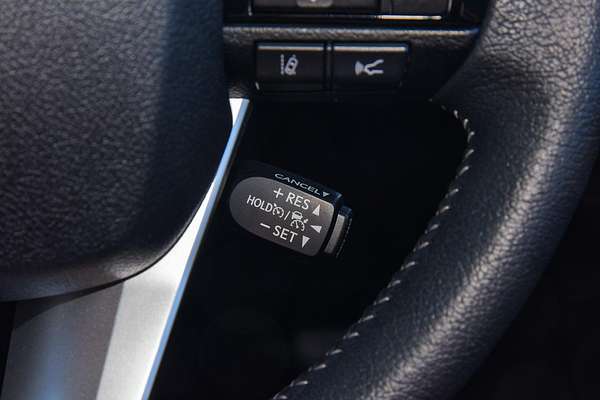 2024 Toyota Hilux SR5 48V GUN126R 4X4