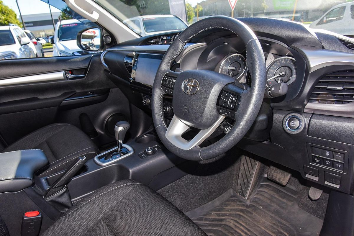 2024 Toyota Hilux SR5 48V GUN126R 4X4