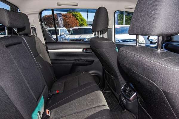2024 Toyota Hilux SR5 48V GUN126R 4X4