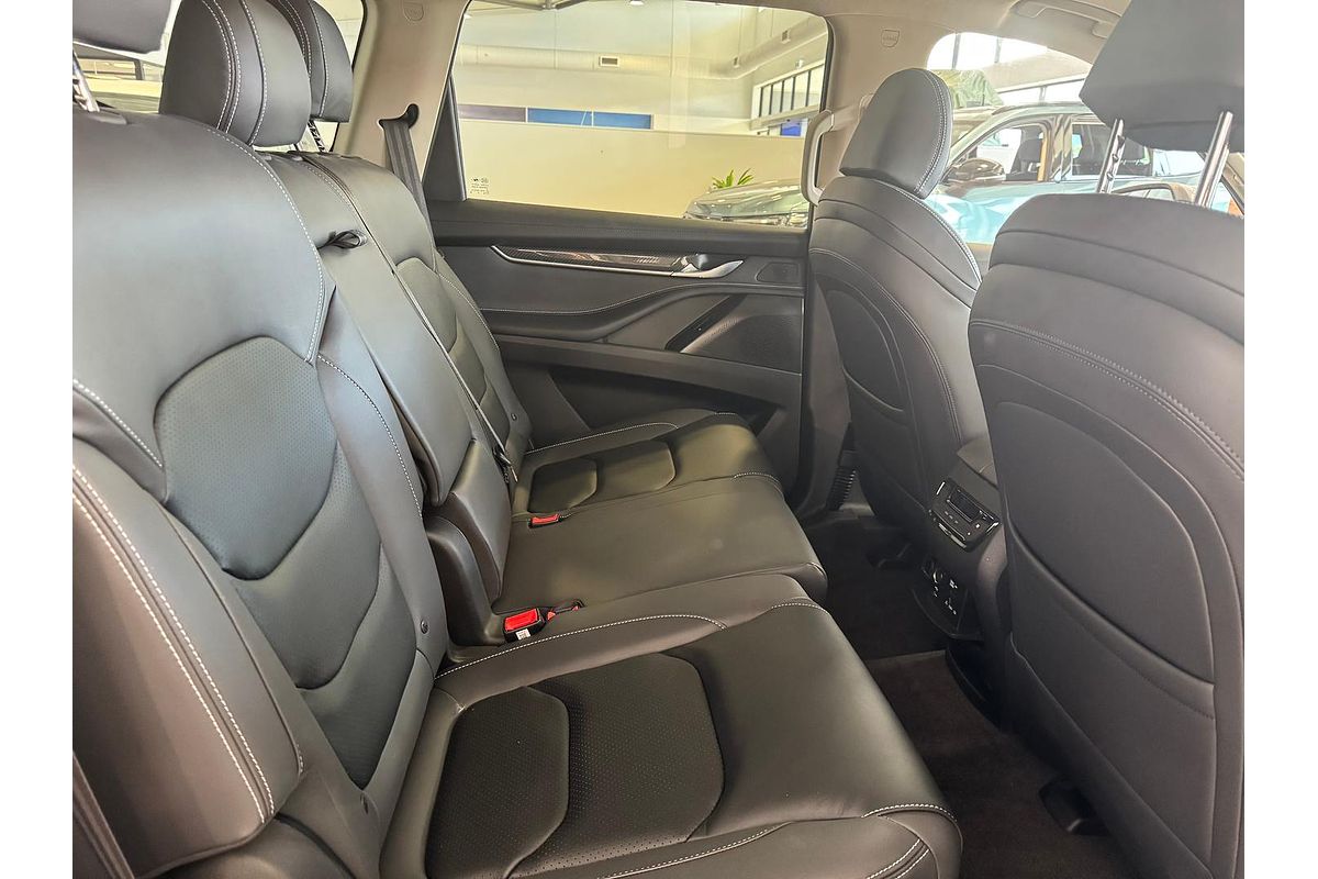 2024 LDV D90 Executive SV9A