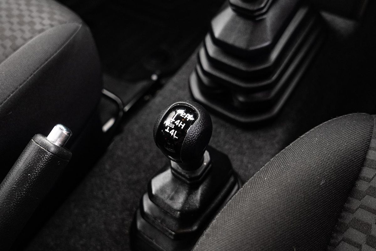 2023 Suzuki Jimny GLX GJ