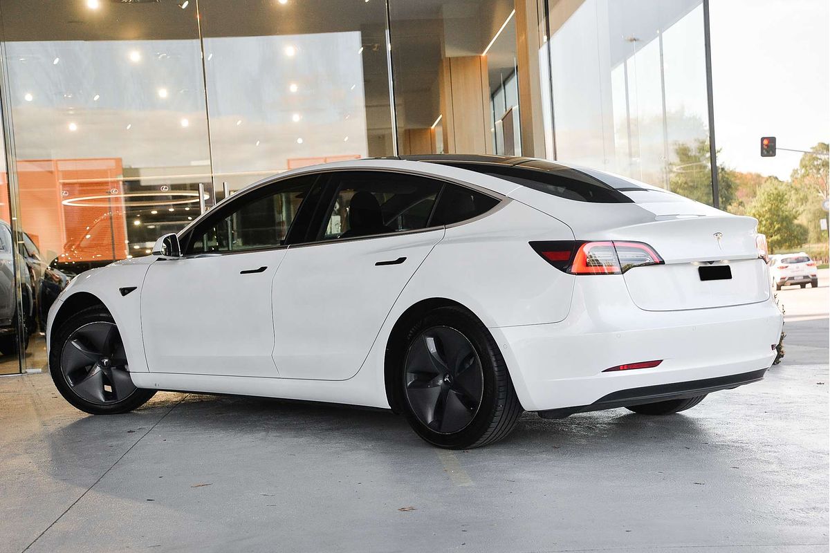 2020 Tesla Model 3 Standard Range Plus