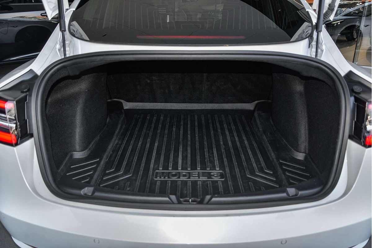 2020 Tesla Model 3 Standard Range Plus