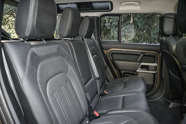 2021 Land Rover Defender 110 D300 HSE L663