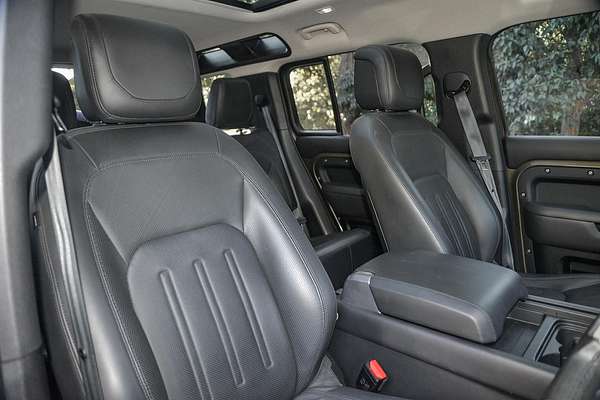 2021 Land Rover Defender 110 D300 HSE L663
