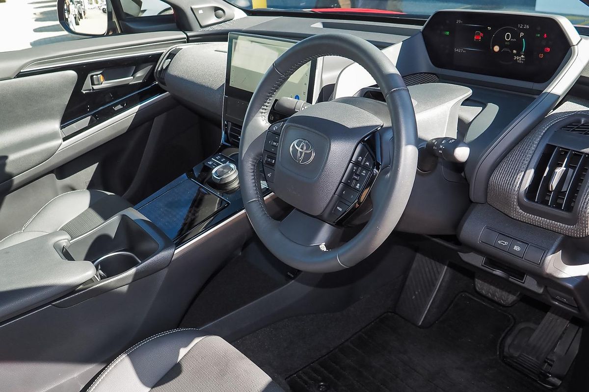 2024 Toyota bZ4X YEAM15R