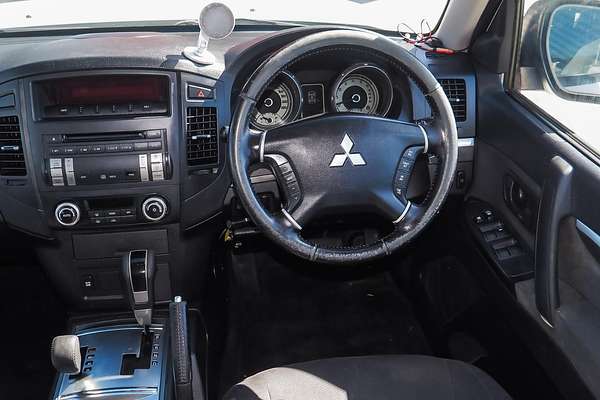 2011 Mitsubishi Pajero GLX NT