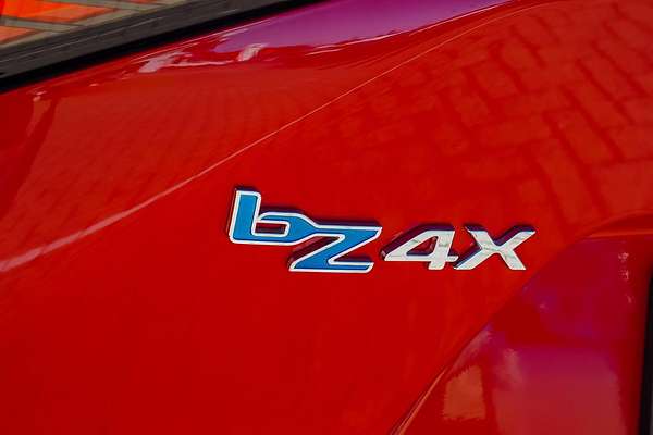 2024 Toyota bZ4X YEAM15R