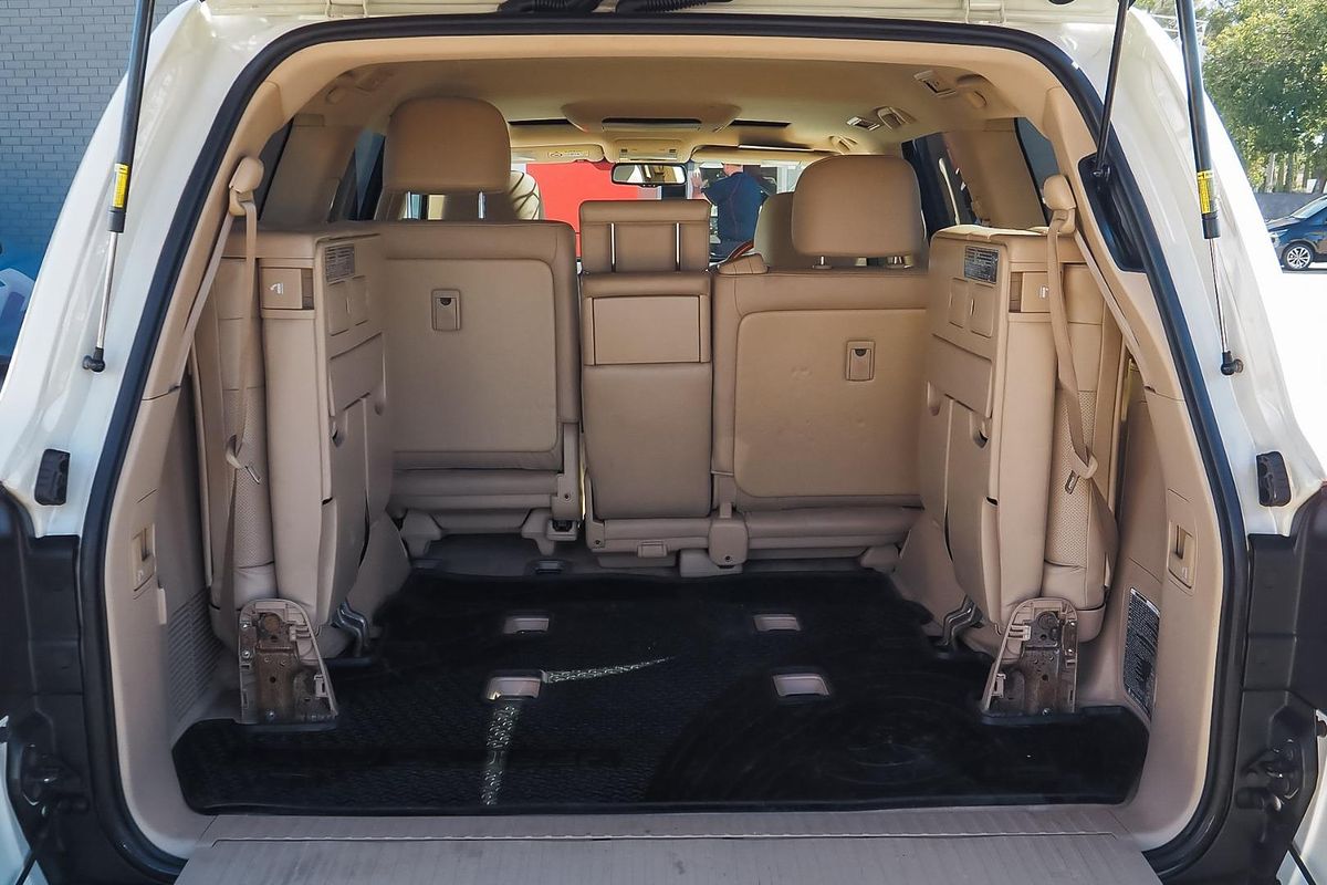 2015 Toyota Landcruiser Sahara VDJ200R