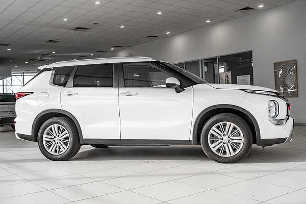 2021 Mitsubishi Outlander LS ZM