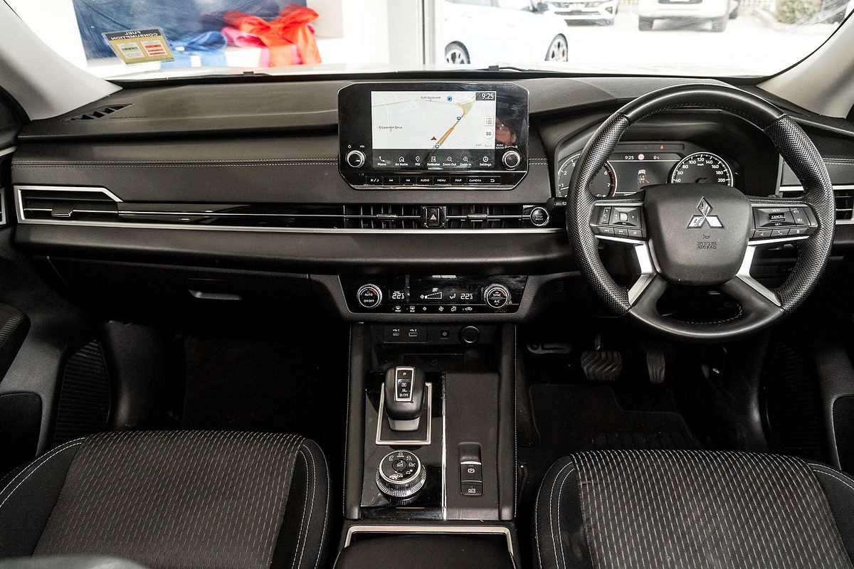 2021 Mitsubishi Outlander LS ZM