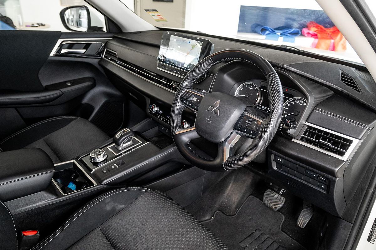 2021 Mitsubishi Outlander LS ZM