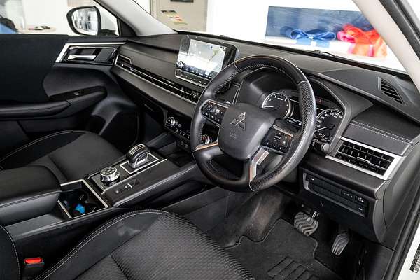 2021 Mitsubishi Outlander LS ZM