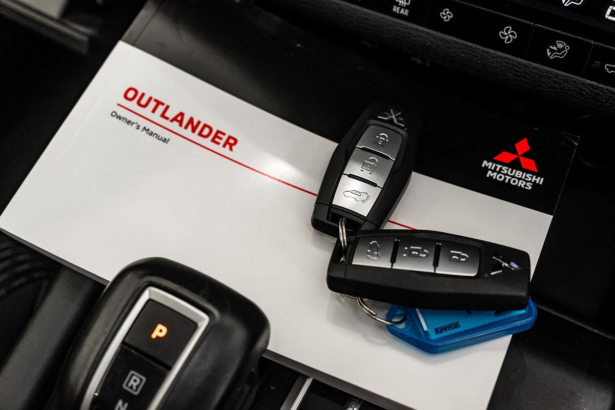 2021 Mitsubishi Outlander LS ZM