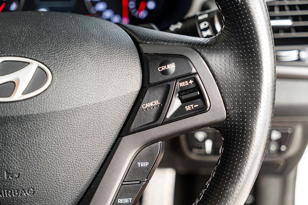 2017 Hyundai Veloster SR Turbo FS5 Series II