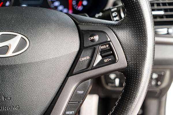 2017 Hyundai Veloster SR Turbo FS5 Series II