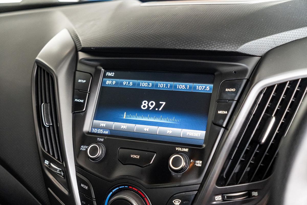 2017 Hyundai Veloster SR Turbo FS5 Series II