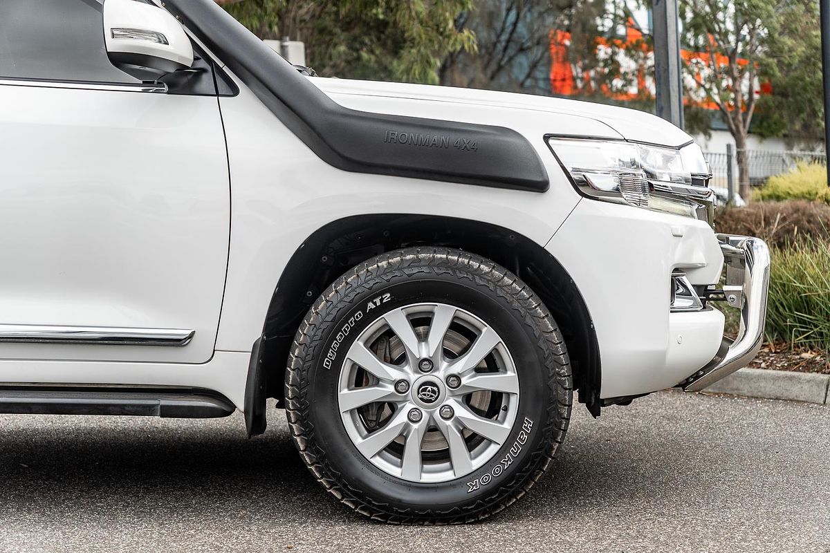 2017 Toyota Landcruiser Sahara VDJ200R