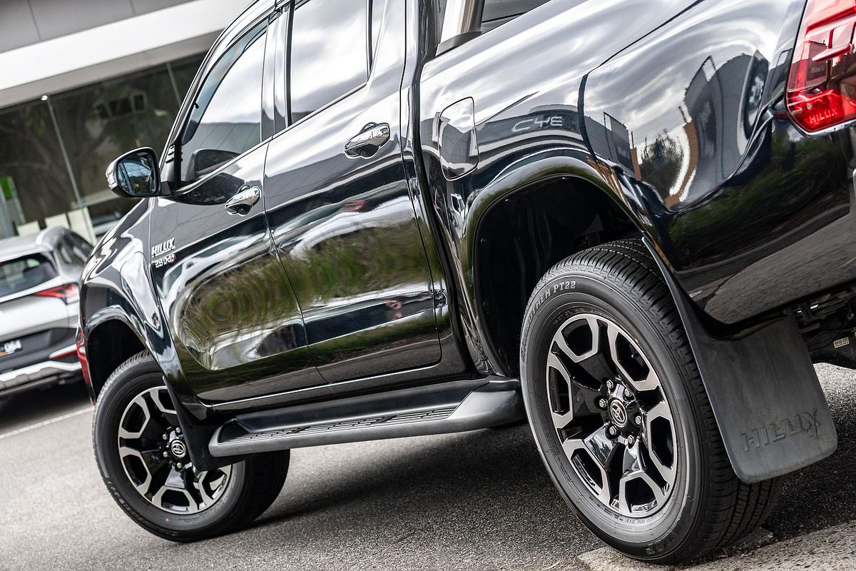 2022 Toyota Hilux SR5 GUN126R 4X4