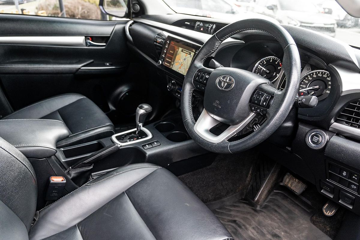 2022 Toyota Hilux SR5 GUN126R 4X4