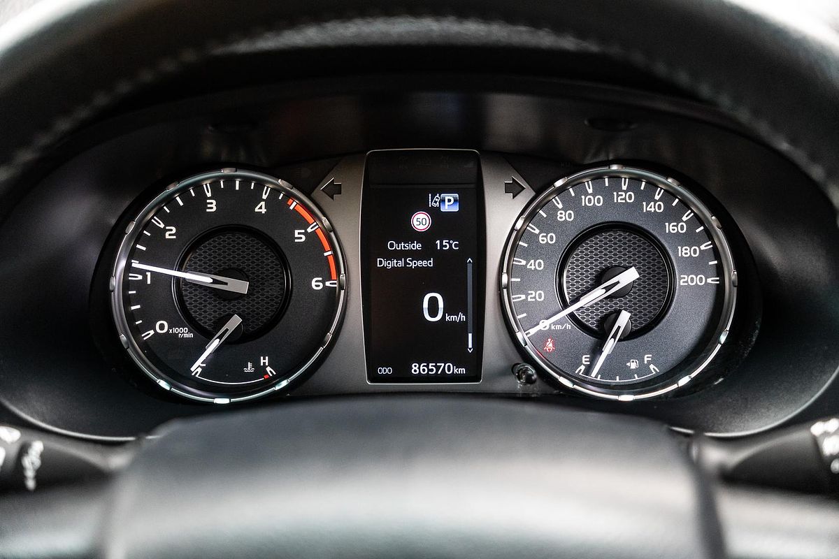 2022 Toyota Hilux SR5 GUN126R 4X4