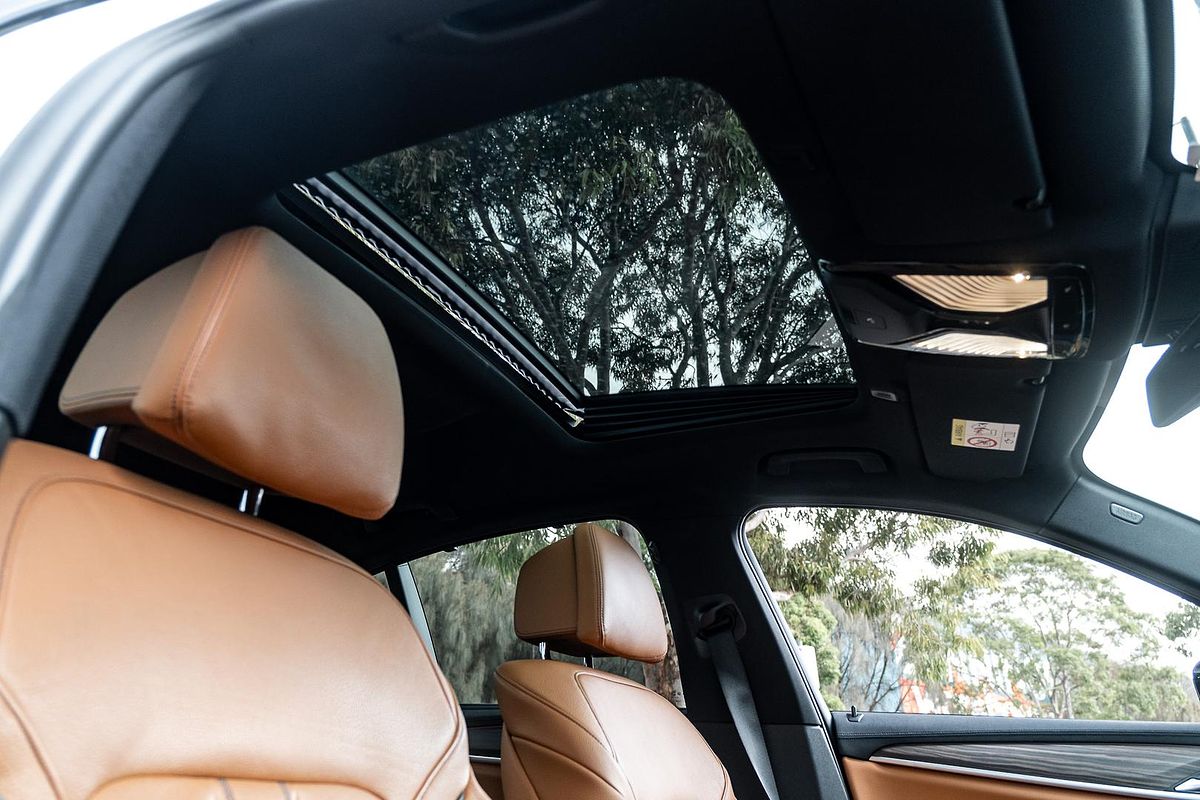 2017 BMW 5 Series 530i M Sport G30