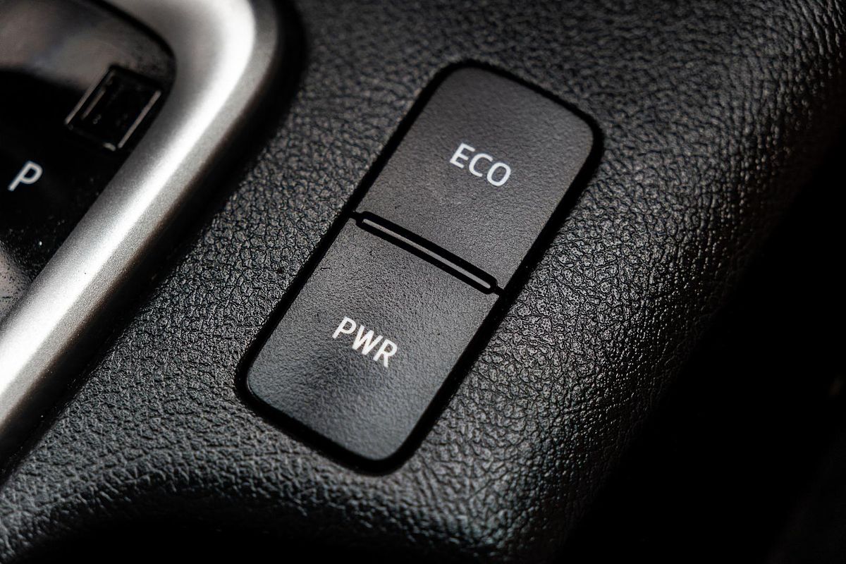 2022 Toyota Hilux SR5 GUN126R 4X4