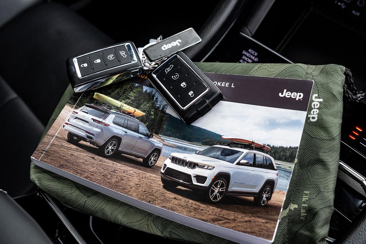 2023 Jeep Grand Cherokee Overland WL
